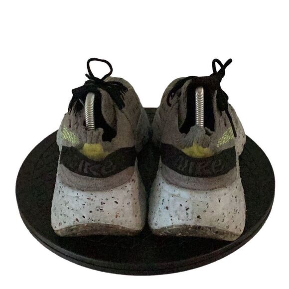 Nike Space Hippie 04 Men's Sz.11 Wolf Grey Dark Smoke Volt CZ6398-001. - Picture 3 of 5